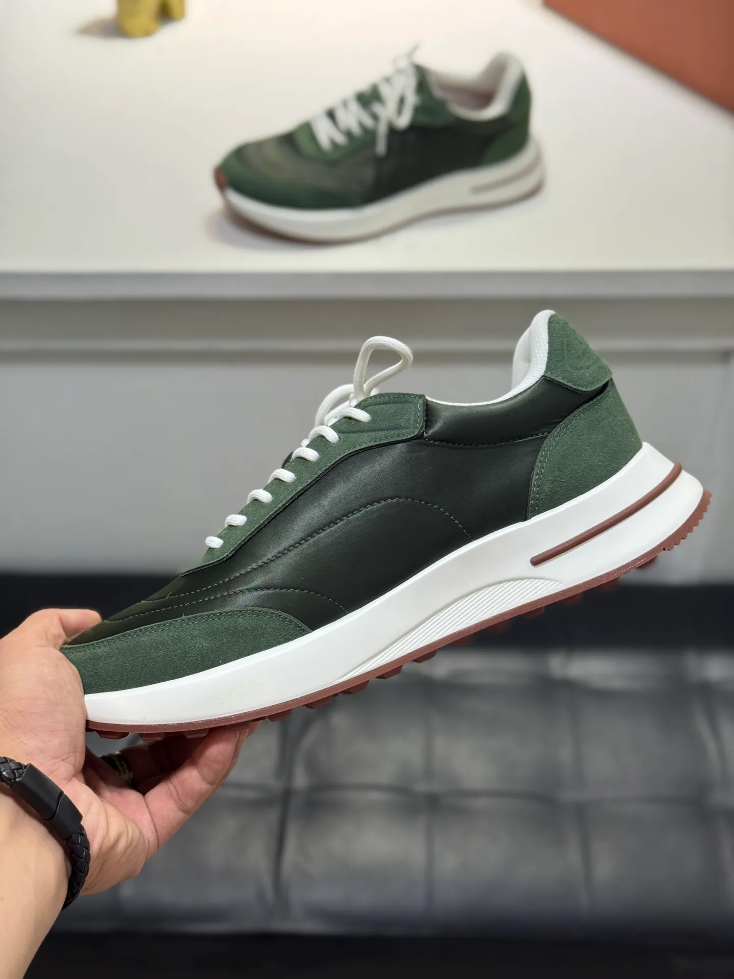 Men's men's shoes 💰440 [New style] 🪳🪳loro piana/LP material: The upper is made of umbrella cloth for routing. Anti-velvet fabric is wrapped on the front and back to ensure stability. The rear is equipped with a cushion to improve wearing comfort. Breathable mesh shoes. Stretch cloth lining𥚃. Latex mesh insole. TPU outsole. Code number: 38-44 (45 customized